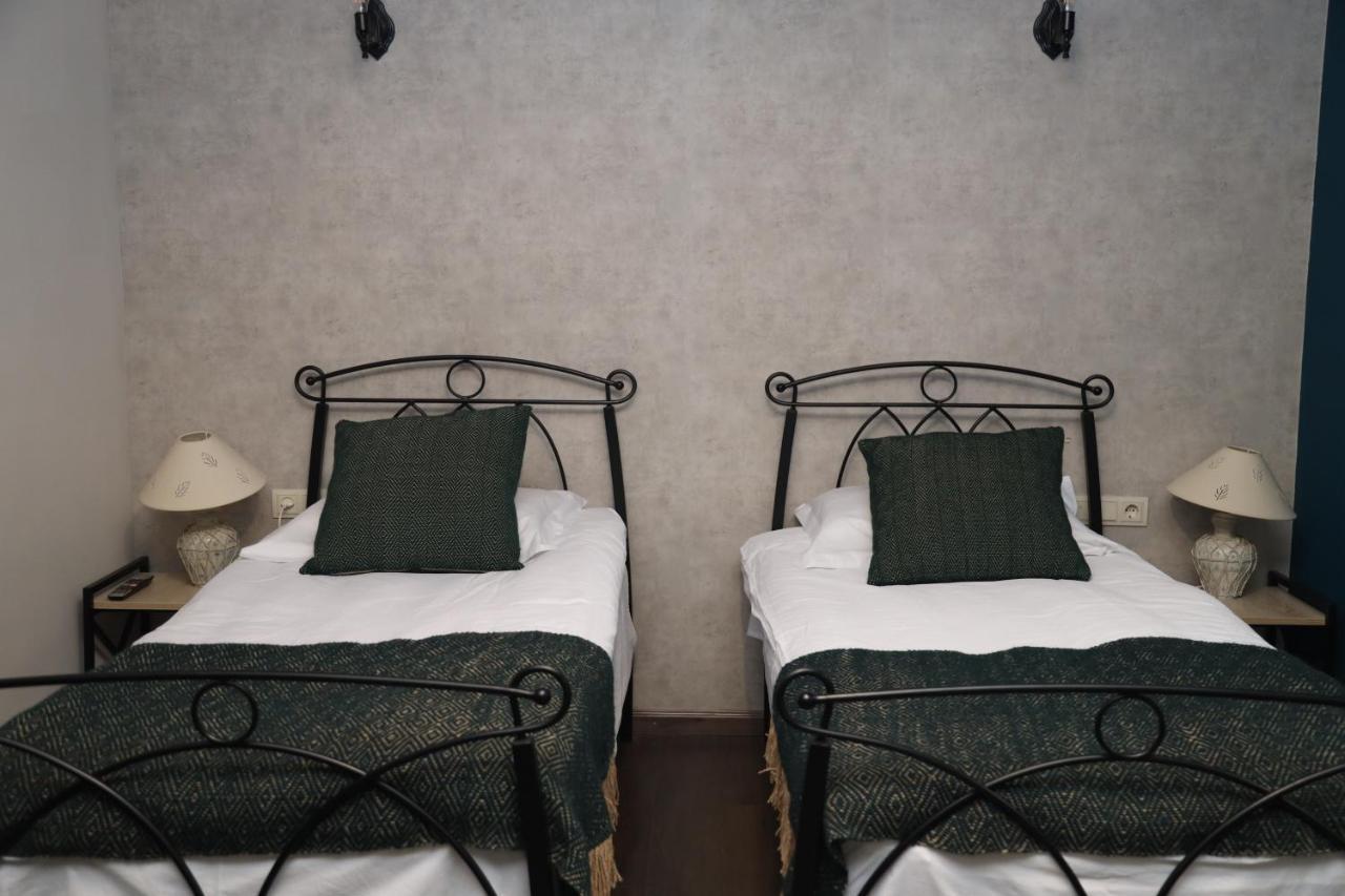 Redroof Country House Hotel Goris Eksteriør billede