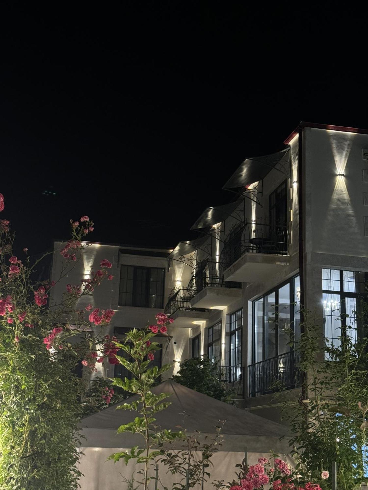Redroof Country House Hotel Goris Eksteriør billede