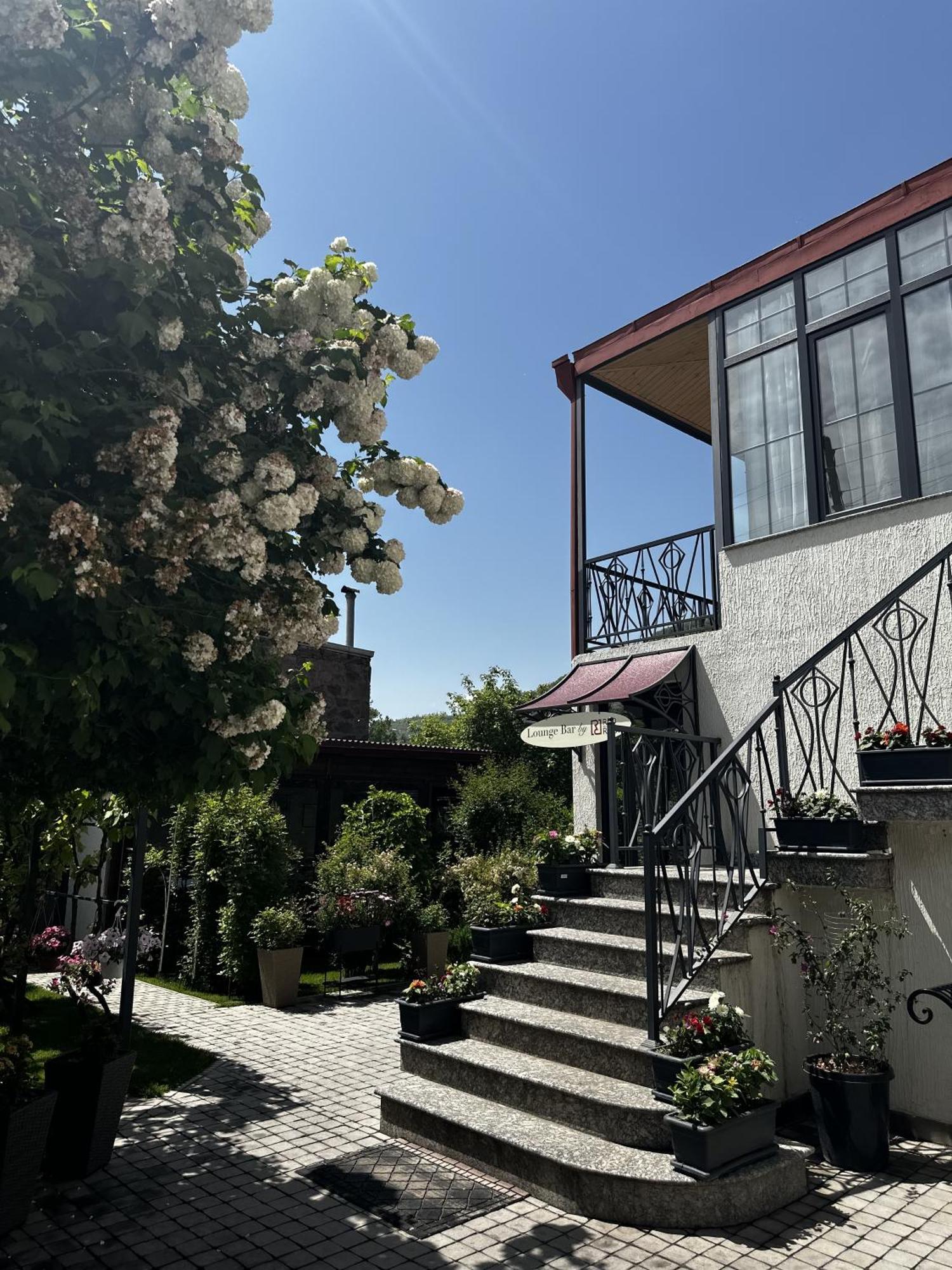 Redroof Country House Hotel Goris Eksteriør billede