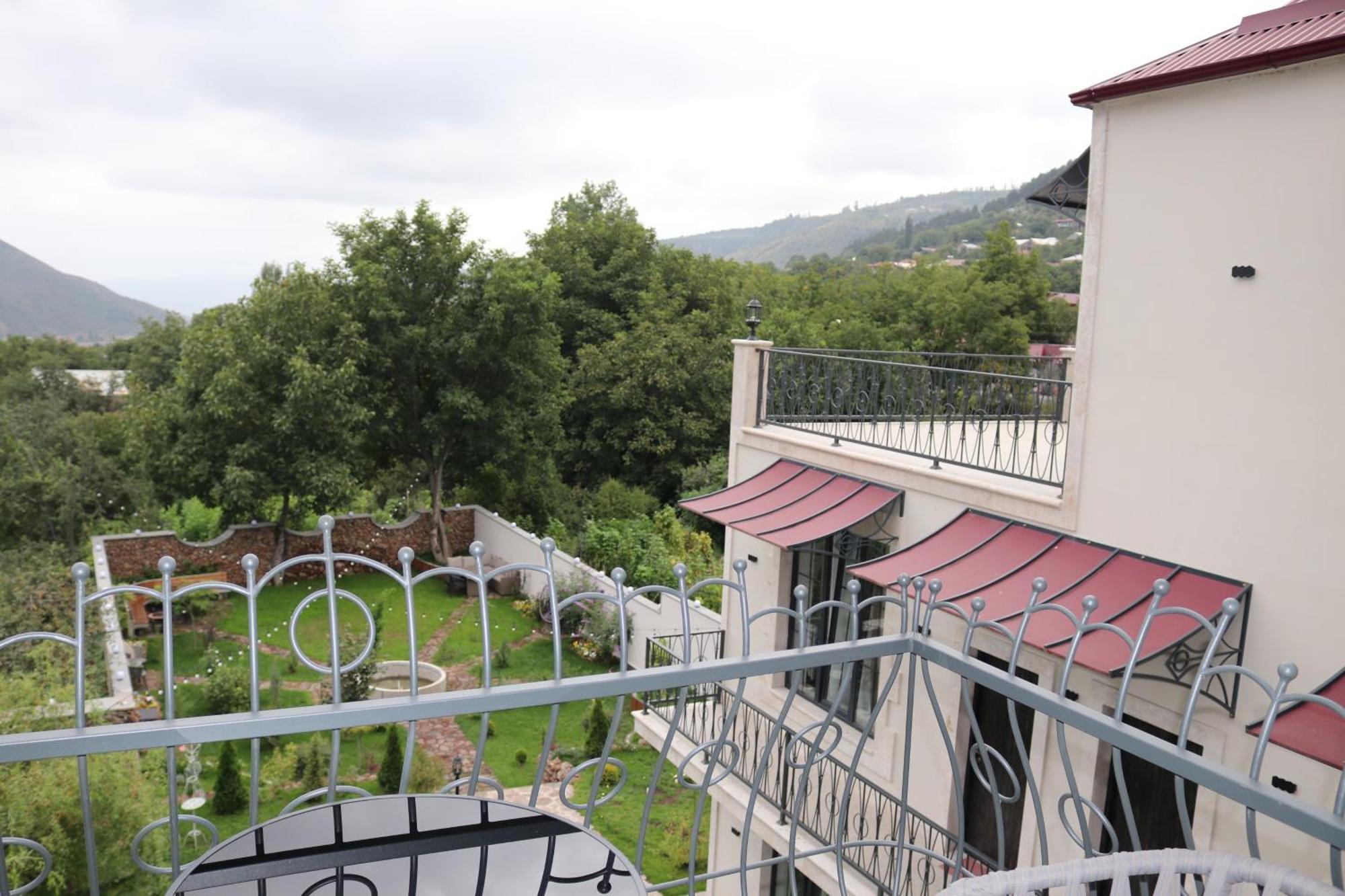 Redroof Country House Hotel Goris Værelse billede